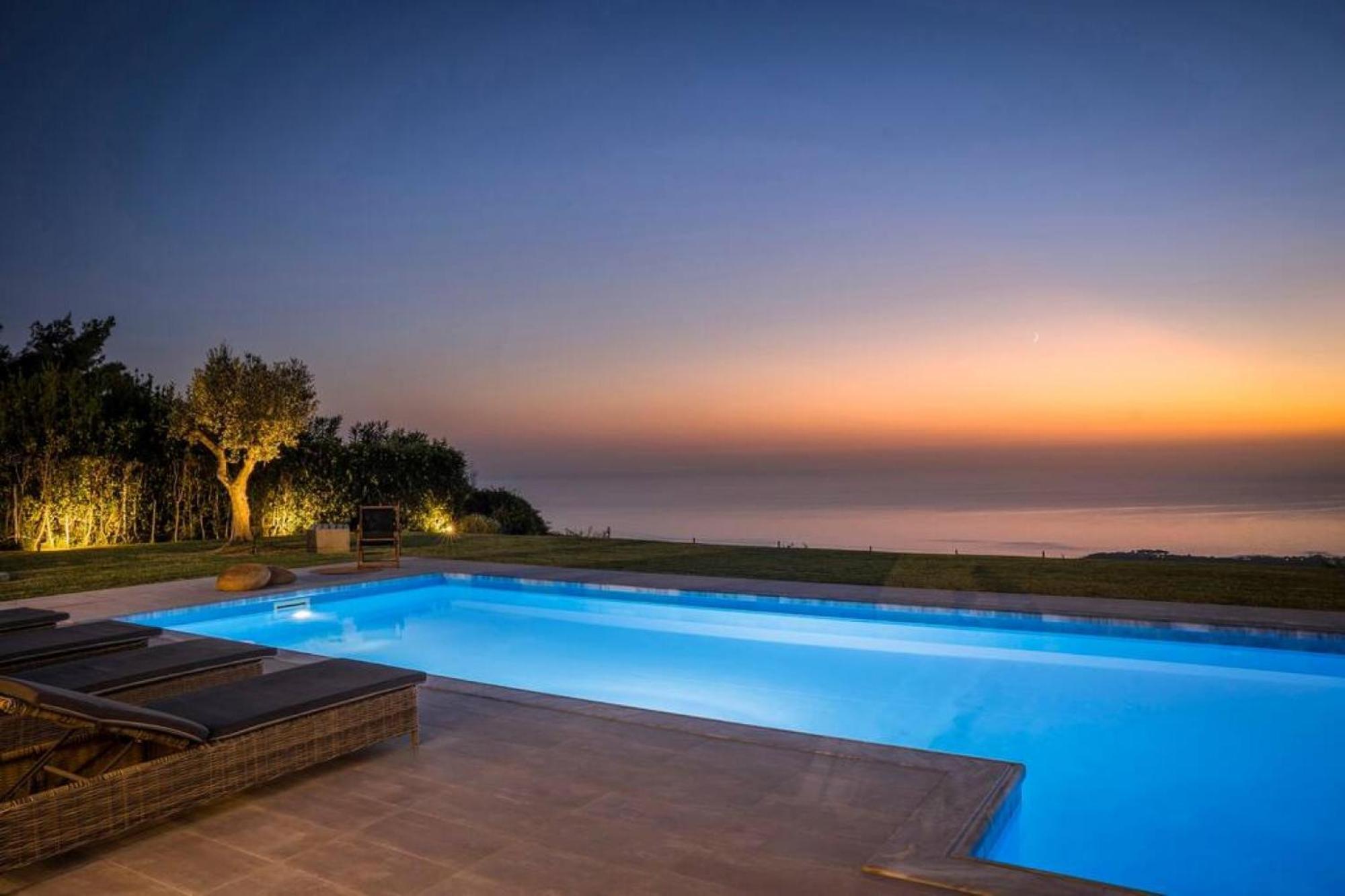 Villa Grande Azzurro In Lakíthra Exterior foto
